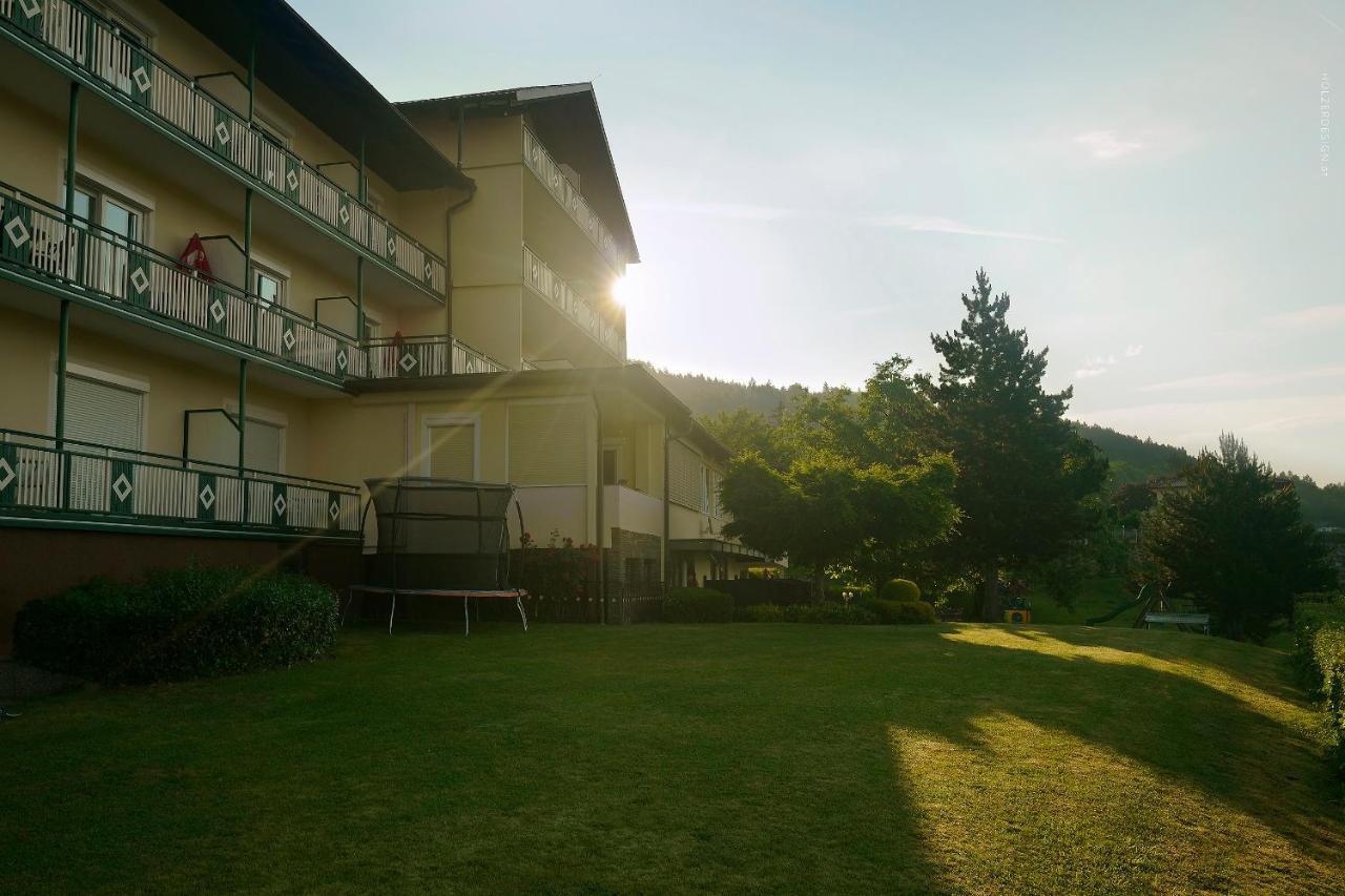 Appartementhotel Karawankenblick Пёрчах-ам-Вёртерзе Экстерьер фото